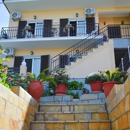 Anna's Ground Floor *